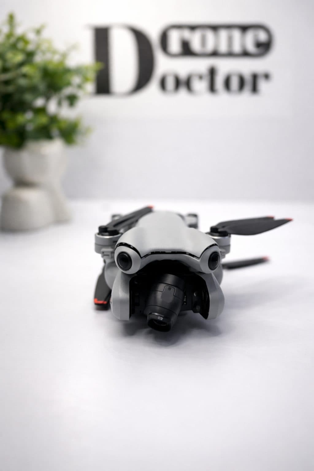 Dronă DJI în Service-ul DroneDoctor