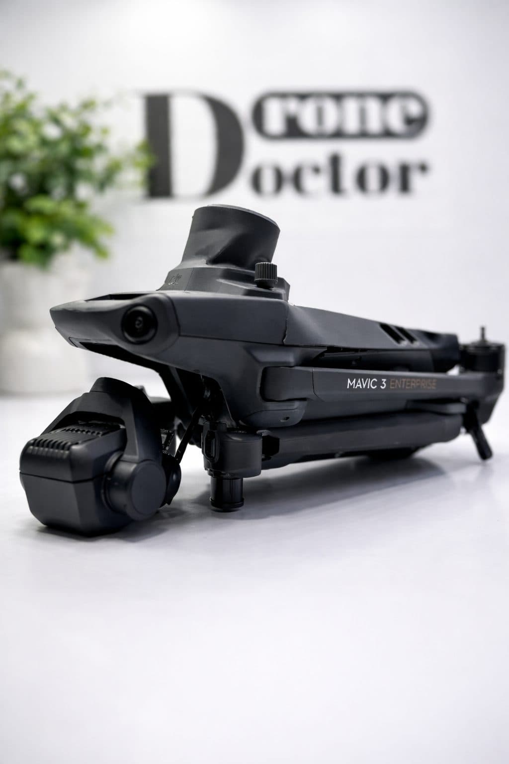 Dronă DJI în Service-ul DroneDoctor