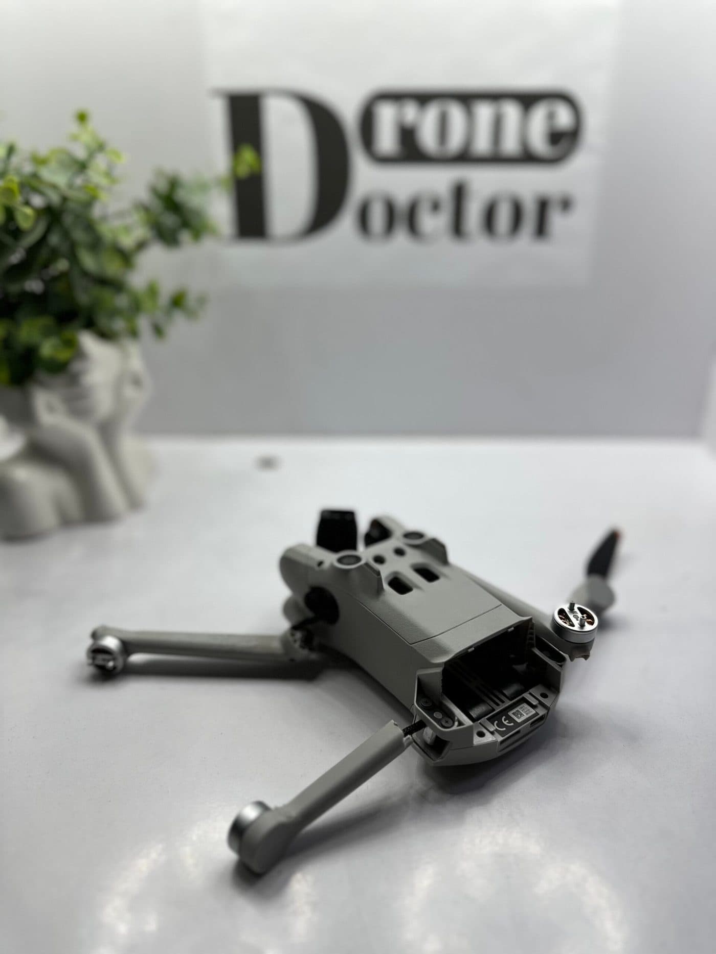 Dronă DJI în Service-ul DroneDoctor