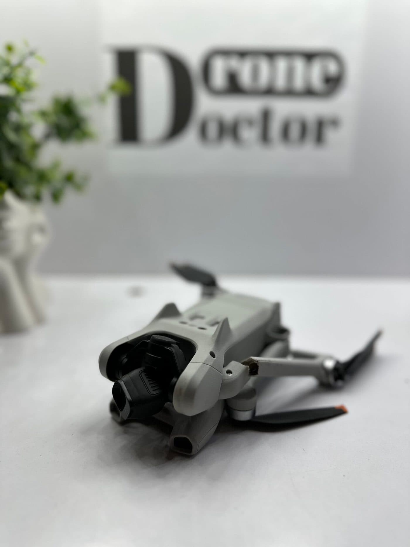 Dronă DJI în Service-ul DroneDoctor