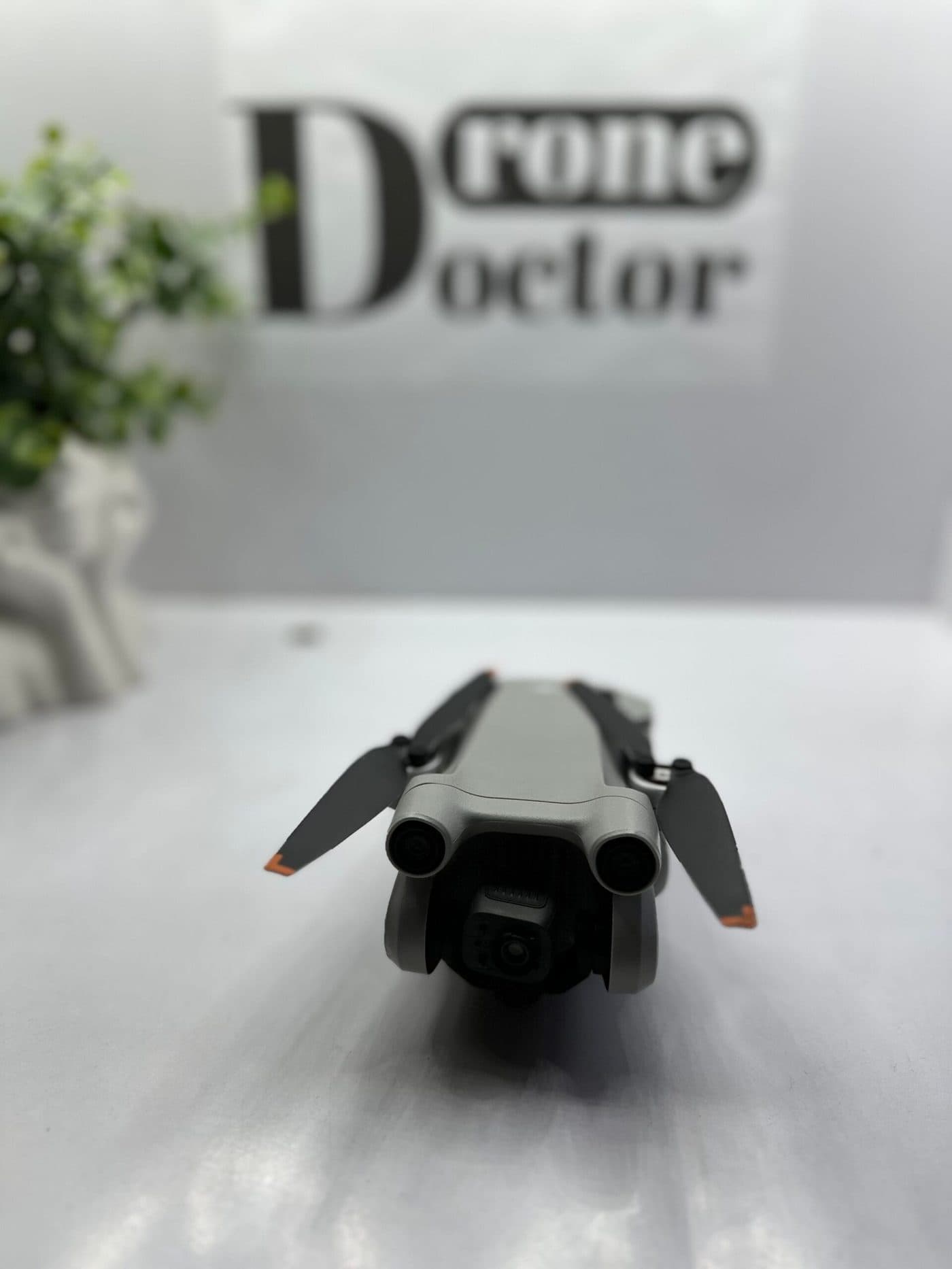 Dronă DJI în Service-ul DroneDoctor