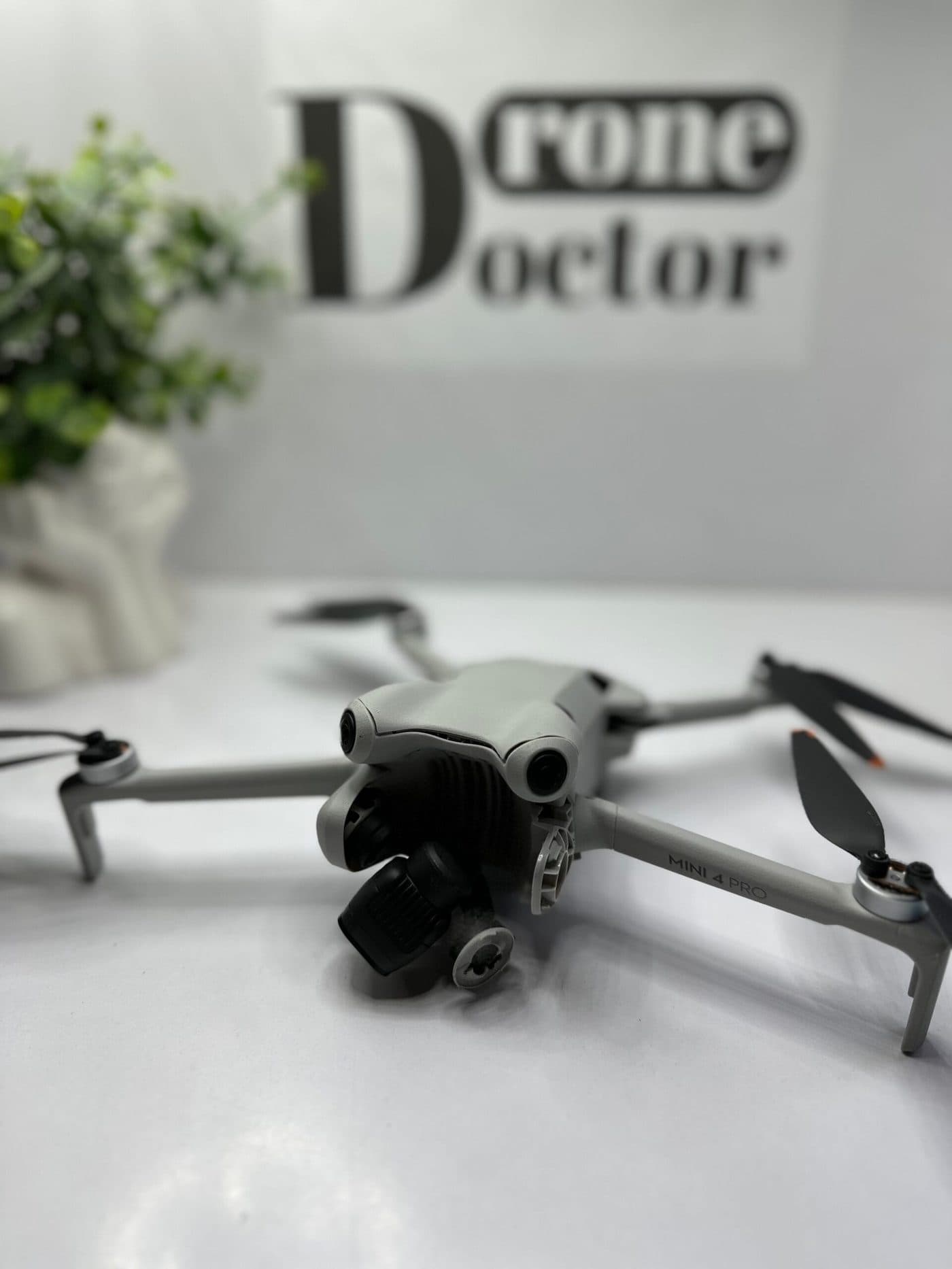 Dronă DJI în Service-ul DroneDoctor