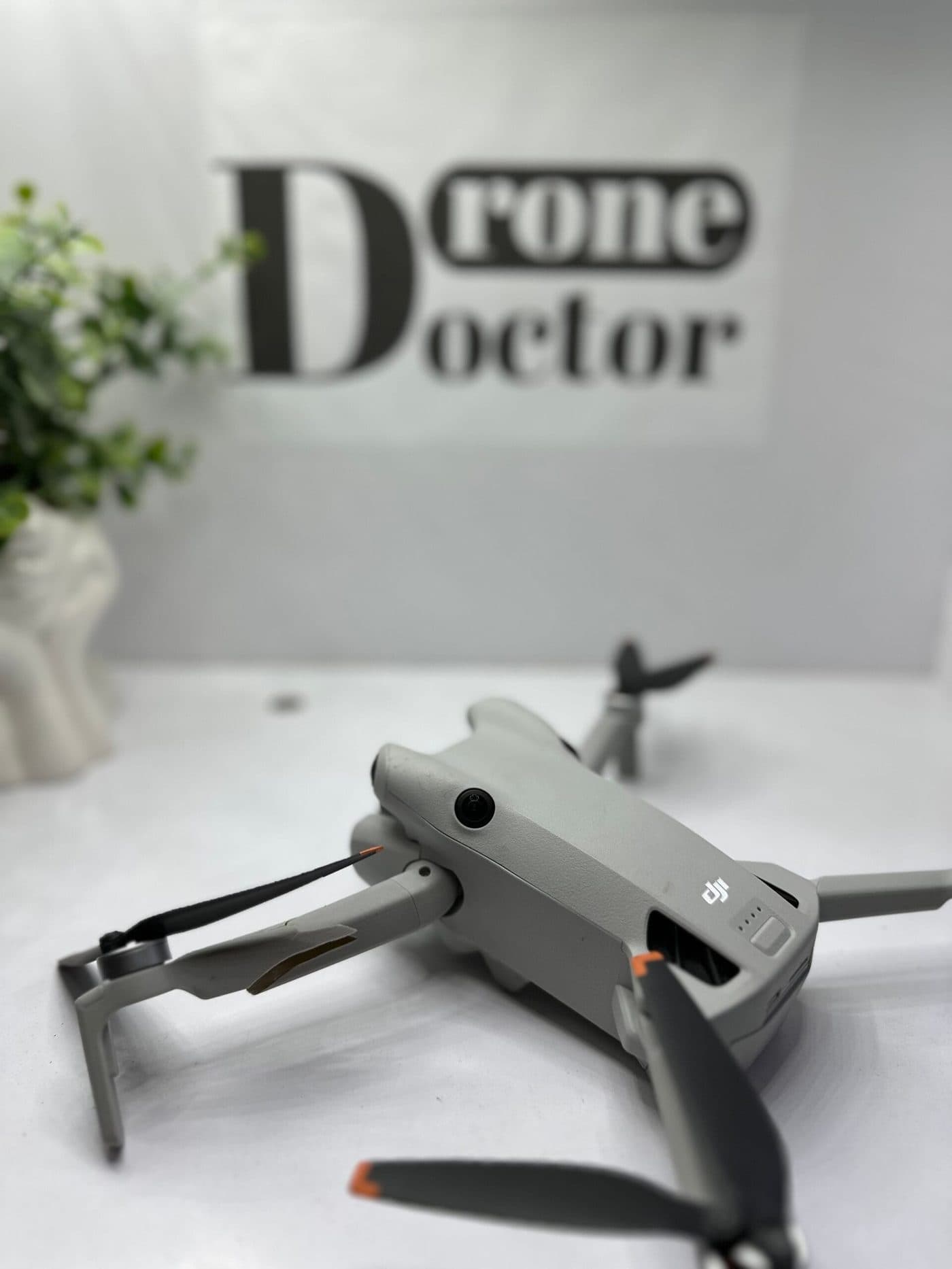 Dronă DJI în Service-ul DroneDoctor