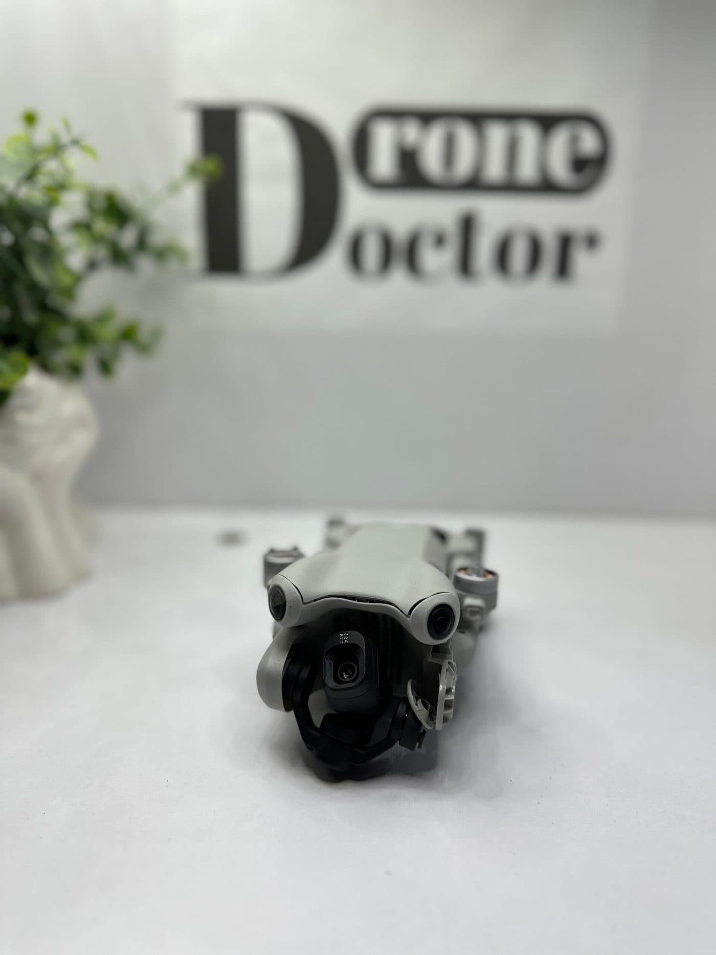 Dronă DJI în Service-ul DroneDoctor