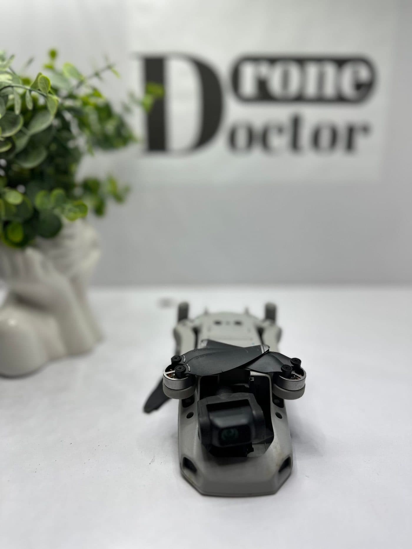 Dronă DJI în Service-ul DroneDoctor