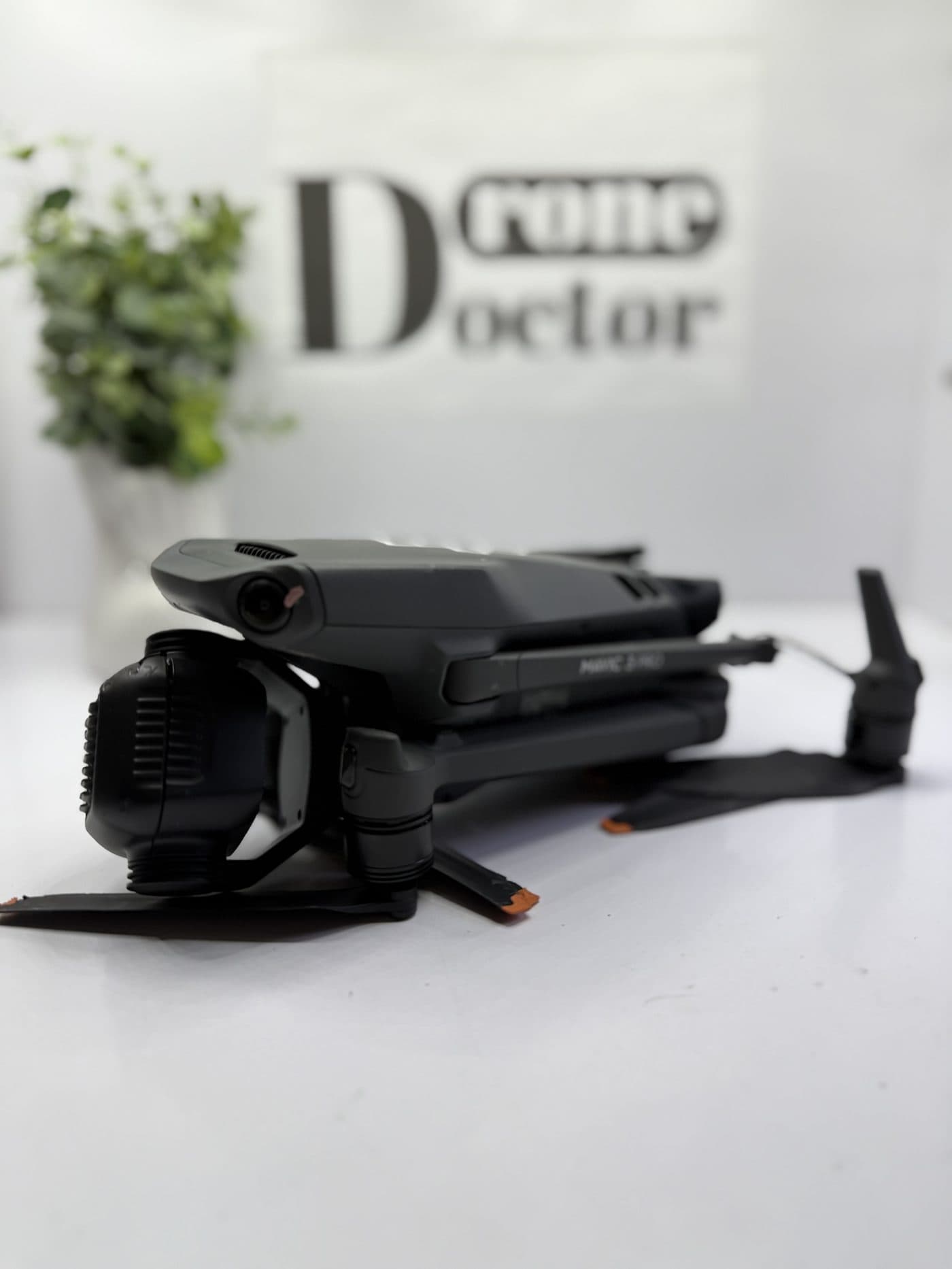 Dronă DJI în Service-ul DroneDoctor