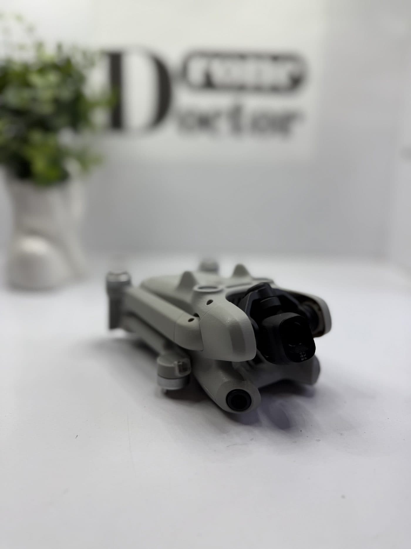 Dronă DJI în Service-ul DroneDoctor