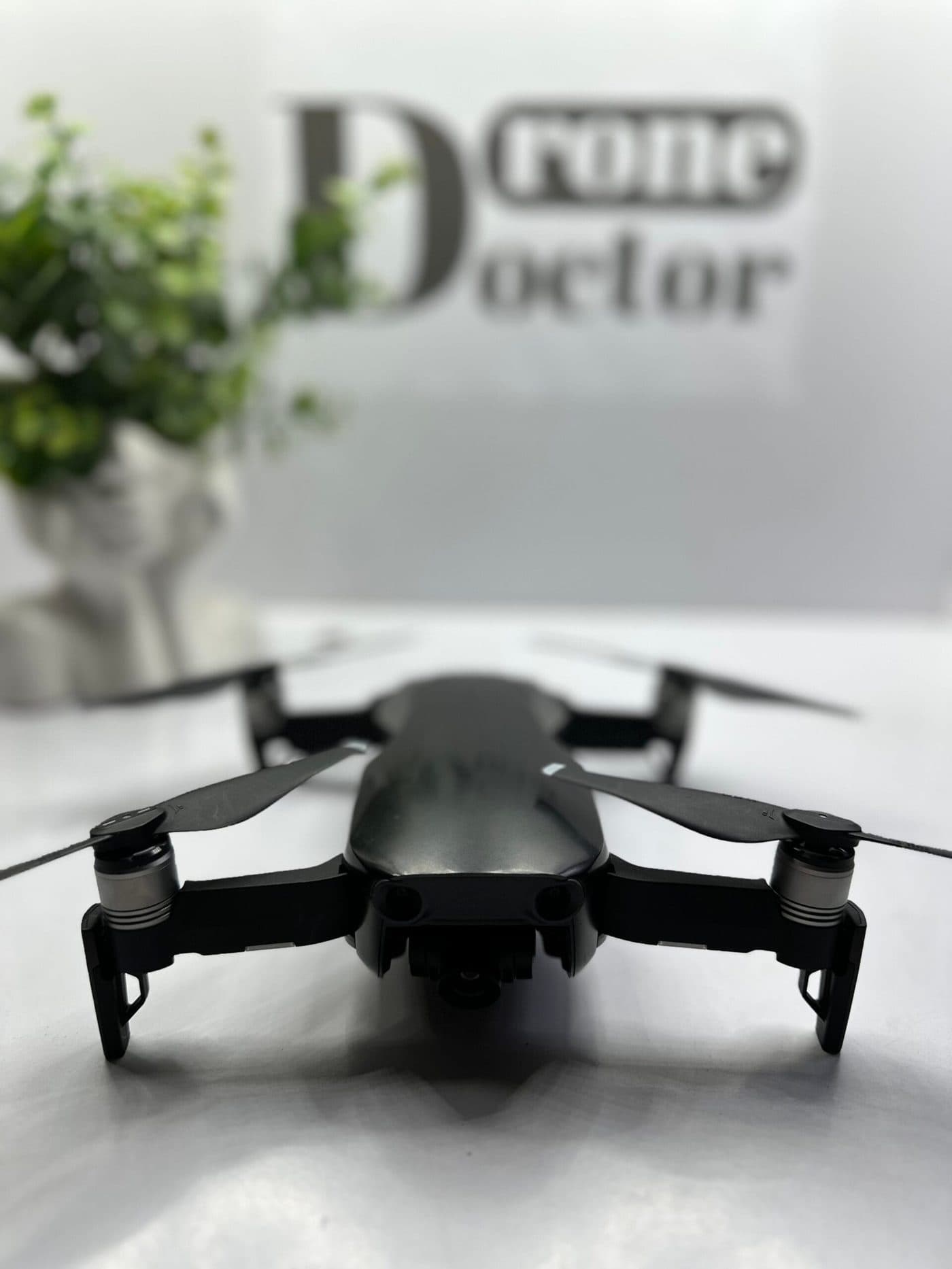 Dronă DJI în Service-ul DroneDoctor
