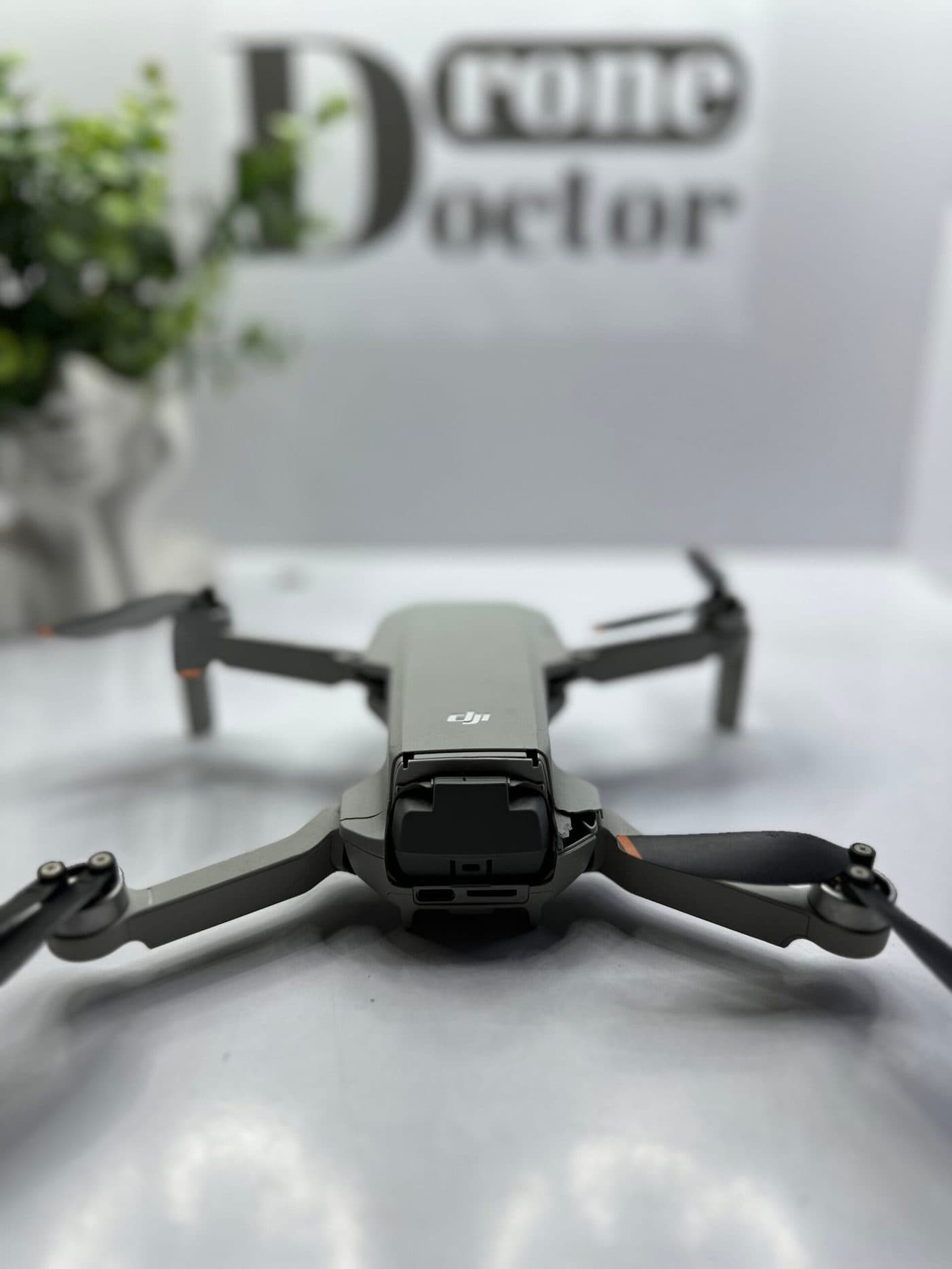 Dronă DJI în Service-ul DroneDoctor