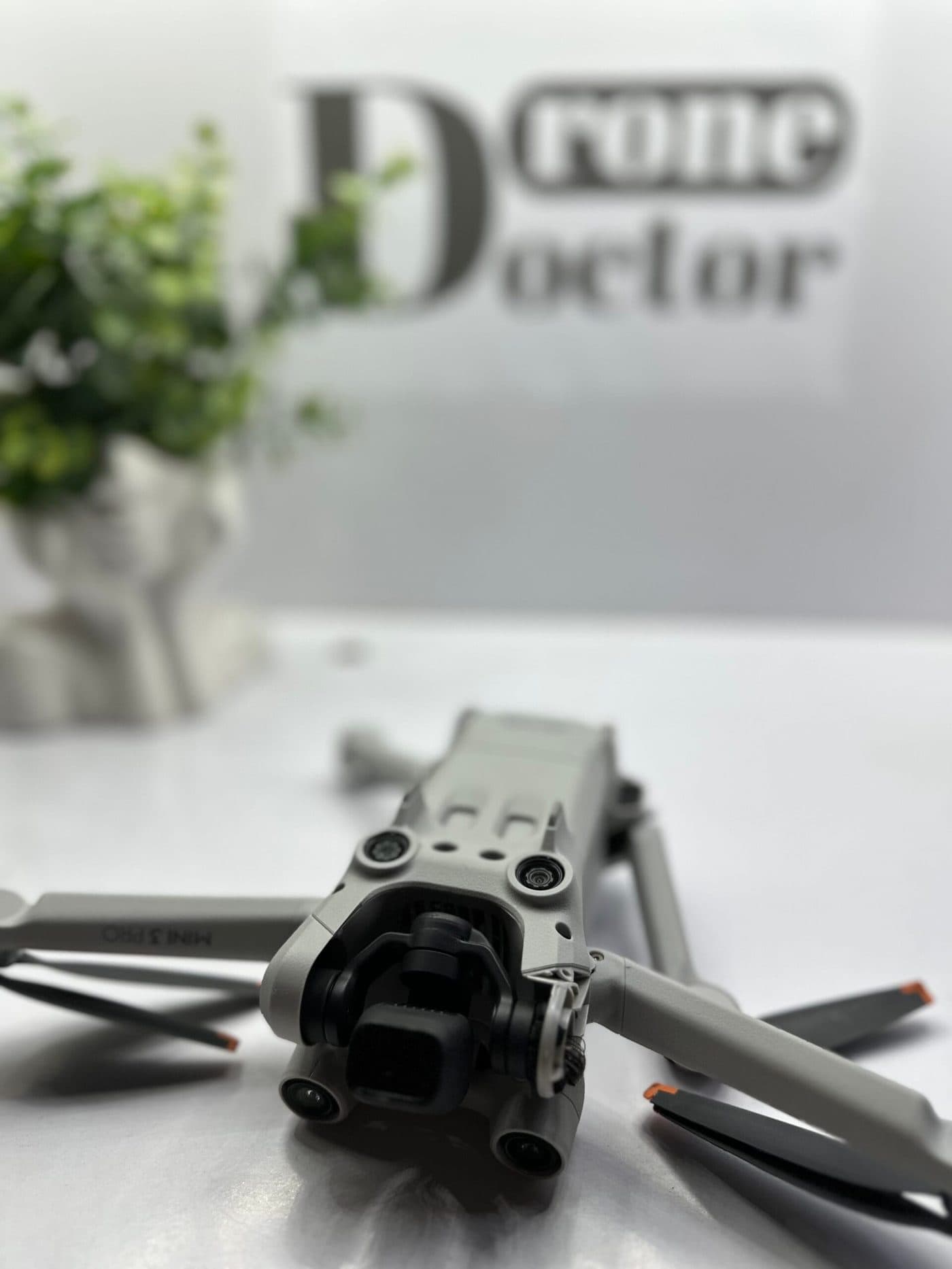 Dronă DJI în Service-ul DroneDoctor