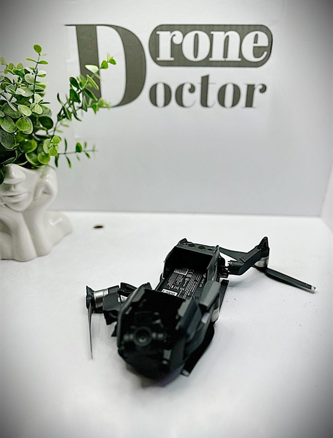 Dronă DJI în Service-ul DroneDoctor